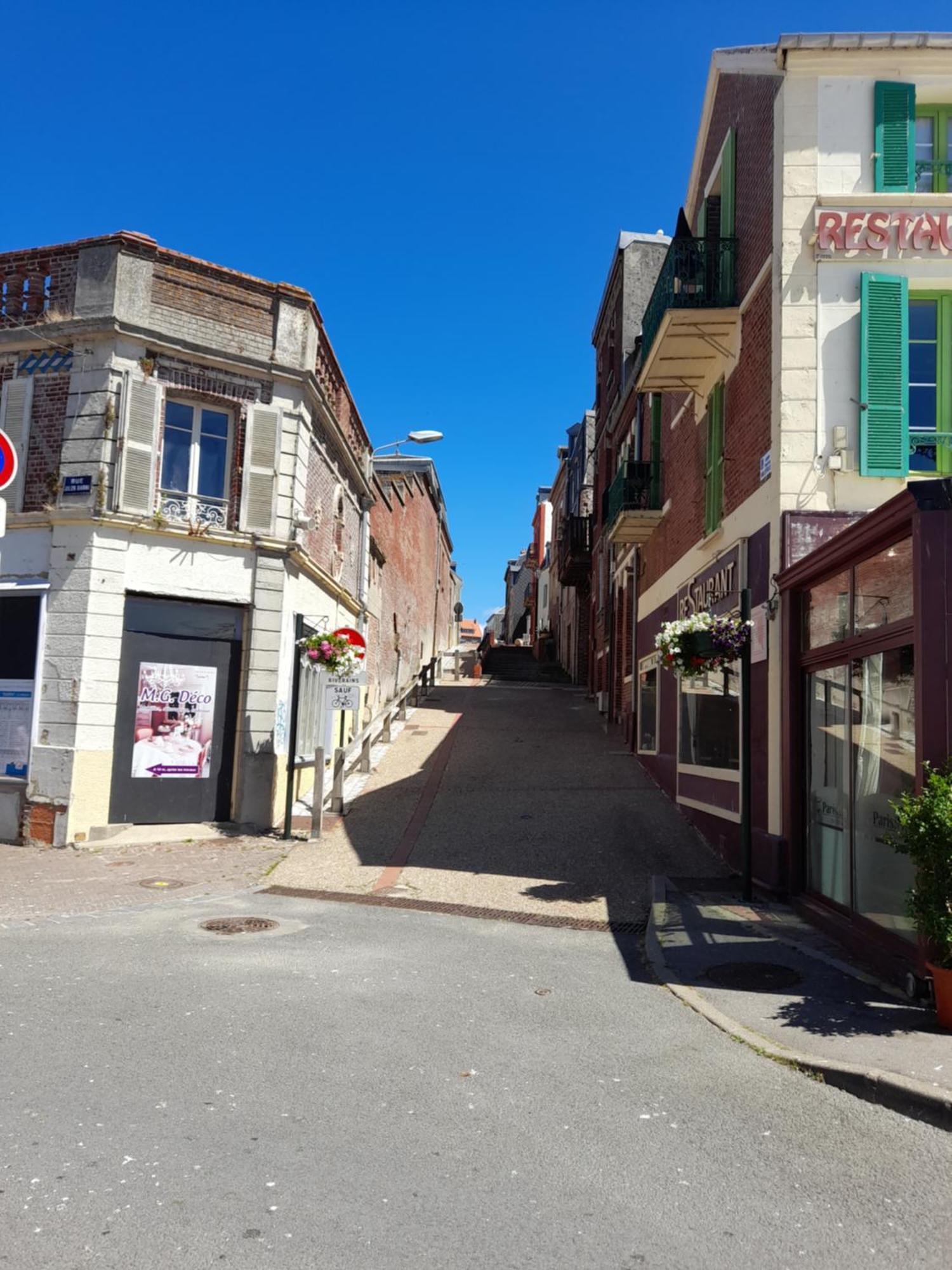 "Le Juguili" 46M2 En Front De Mer - 4 Personnes - Animaux Ok - Entierement Renove - Haut De Gamme - Wifi Mers-les-Bains Exterior photo